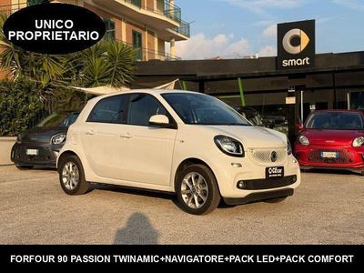 Usata Smart ForFour Passion 90 CV (66 kW) 2019 Eaz white Utilitaria