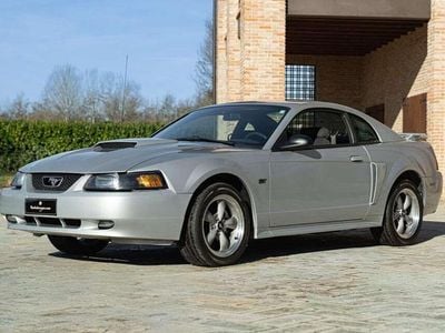 Usata Ford Mustang GT 264 CV (194 kW) 2002 Grigio Coupé