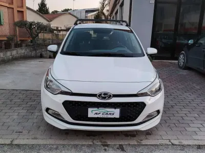 Usata Hyundai i20 Classic 75 CV (55 kW) 2017 Bianco Utilitaria