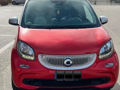 Begagnad Smart ForFour Prime 71 HK (52 kW) 2015 Grå Halvkombi