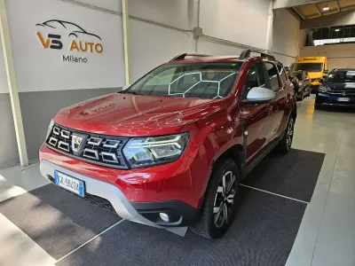 Usata Dacia Duster Journey 101 CV (74 kW) 2022 Bordouex metalizzato SUV
