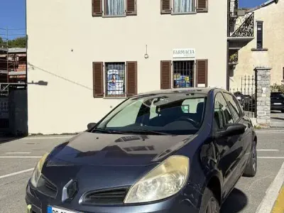 Usata Renault Clio II 75 CV (55 kW) 2007 Berlina