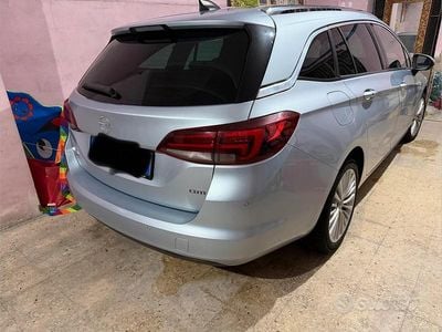 Usata Opel Astra 136 CV (100 kW) 2016 Grigio Station wagon