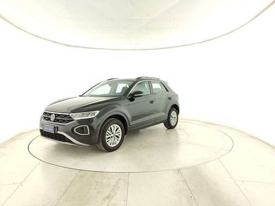 Usata VW T-Roc Life 150 CV (110 kW) 2024 Nero SUV