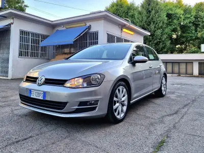 Usata VW Golf VII Highline 125 CV (91 kW) 2016 Argento Berlina