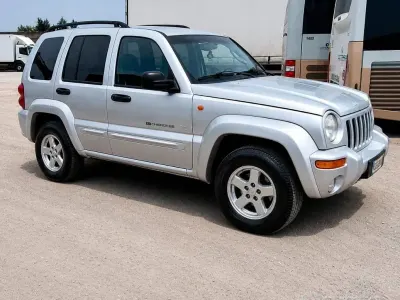 Usata Jeep Cherokee Limited 150 CV (110 kW) 2003 SUV