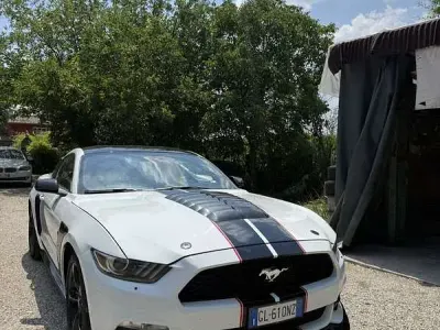 Usata Ford Mustang 317 CV (233 kW) 2016 Coupé