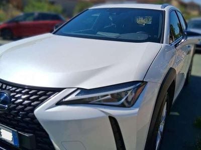 Usata Lexus UX Business Edition 145 CV (106 kW) 2020 Bianco SUV