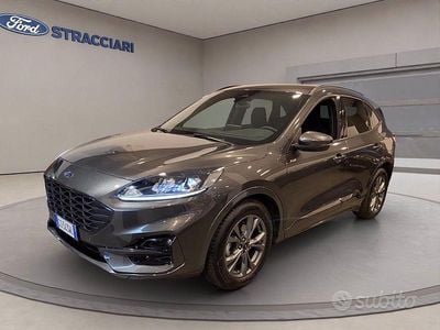 Usata Ford Kuga ST-Line 120 CV (88 kW) 2024 Grigio metallizzato SUV
