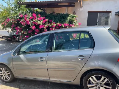 Usata VW Golf V 105 CV (77 kW) 2007 Grigio Berlina