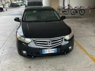 Usata Honda Accord Executive 150 CV (110 kW) 2009 Nero Berlina