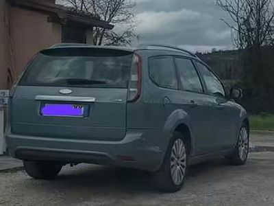 Usata Ford Focus 100 CV (73 kW) 2016 Verde Station wagon