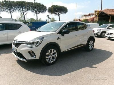 Usata Renault Captur Intens 101 CV (74 kW) 2020 Beige SUV