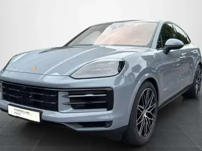 Usata Porsche Cayenne 354 CV (260 kW) 2025 Grigio artico SUV