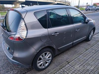 Usata Renault Scénic III 130 CV (95 kW) 2012 Monovolume