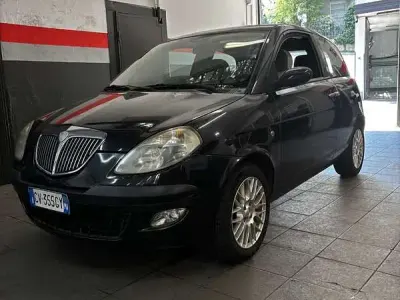 Usata Lancia Ypsilon 60 CV (44 kW) 2005 Utilitaria