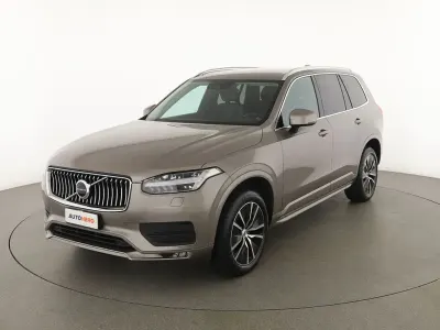 Usado Volvo XC90 Momentum 249 HP (183 kW) 2020 Cinzento SUV