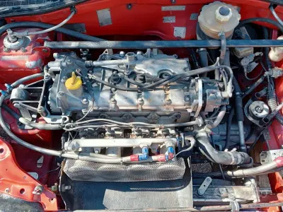 Usata Renault Clio 135 CV (99 kW) 1993 Utilitaria