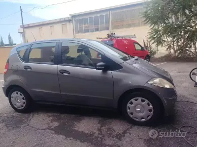 Usata Mercedes A150 Avantgarde 95 CV (69 kW) 2006 Grigio Berlina