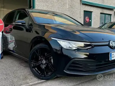 Usata VW Golf VII Style 116 CV (85 kW) 2021 Nero Utilitaria