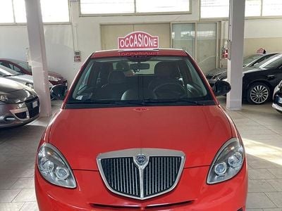 Gebraucht Lancia Ypsilon 69 PS (50 kW) 2011 Orange Kleinwagen