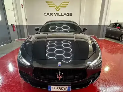Usata Maserati Ghibli 250 CV (183 kW) 2015 Nero Berlina