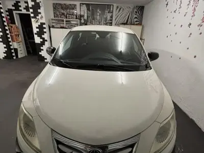 Usata Lancia Ypsilon Gold 95 CV (69 kW) 2011 Bianco Utilitaria