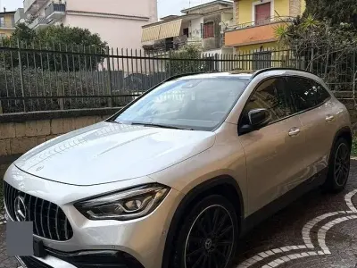 Usata Mercedes GLA200 Premium 150 CV (110 kW) 2021 Grigio SUV