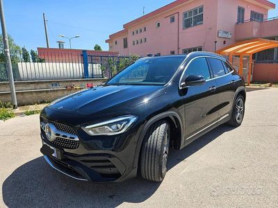 Usata Mercedes GLA200 150 CV (110 kW) 2021 Nero SUV