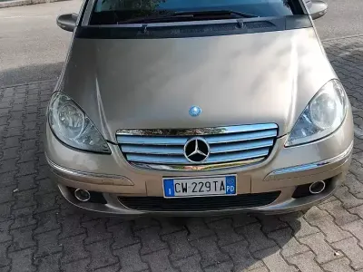Usata Mercedes A180 109 CV (80 kW) 2005 Berlina