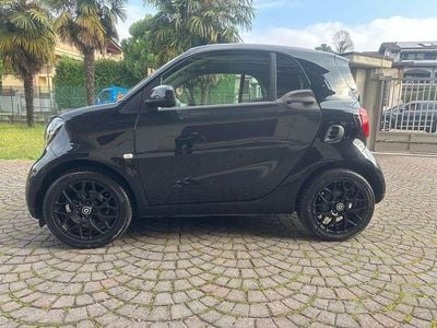 Nero Usata 2016 Smart ForTwo Coupé Utilitaria | 13.000 € (Buon prezzo)