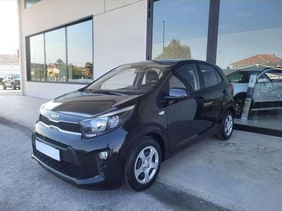 Usado Kia Picanto Urban 67 CV (49 kW) 2022 Negro Utilitario