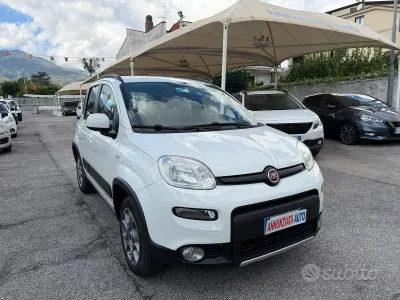 Gebraucht Fiat Panda 4x4 S 75 PS (55 kW) 2013 Weiß Kleinwagen