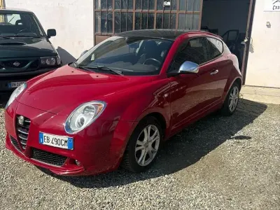 Occasion Alfa Romeo MiTo Distinctive 120 PK (88 kW) 2010 Rood Hatchback
