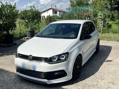 Usata VW Polo 85 CV (62 kW) 2015 Bianco Berlina