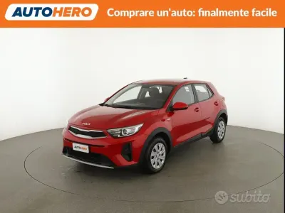 Second-hand Kia Stonic Urban 84 CP (61 kW) 2021 Roșu SUV
