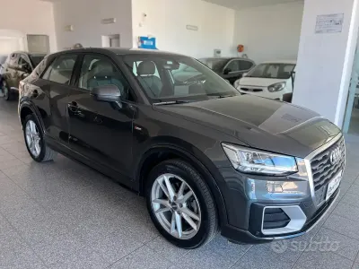 Usata Audi Q2 S-Line 150 CV (110 kW) 2017 Grigio SUV