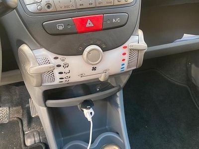 Grigio Usata 2009 Toyota Aygo Utilitaria | 2400 € (Super prezzo)