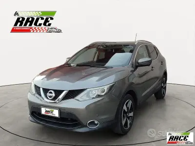 Usata Nissan Qashqai 360º 110 CV (80 kW) 2015 Grigio chiaro SUV
