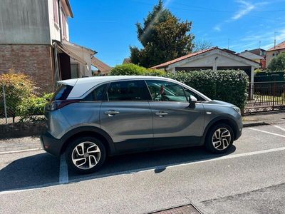 Usata Opel Crossland 81 CV (59 kW) 2018 Grigio SUV
