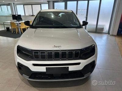 Usata Jeep Avenger Altitude 101 CV (74 kW) 2024 Snow SUV