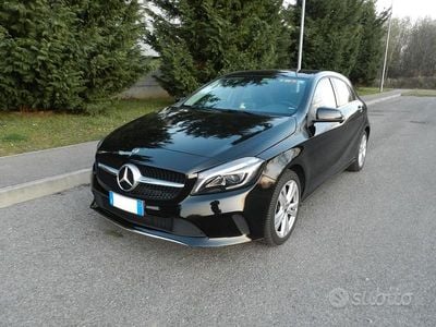 Usata Mercedes A180 109 CV (80 kW) 2018 Nero Berlina