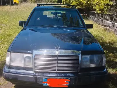 Usata Mercedes E200 1991 Blu Station wagon