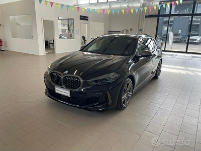 Usata BMW M135 Performance 306 CV (225 kW) 2021 Black sapphire metallizzato Utilitaria