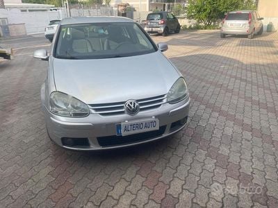 VW Golf V