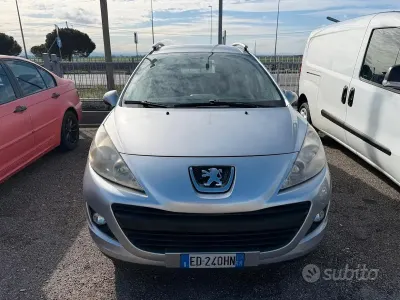 Gebraucht Peugeot 207 73 PS (53 kW) 2010 Grau Kombi