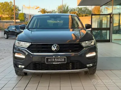Begagnad VW T-Roc Style 110 HK (80 kW) 2022 Grå SUV