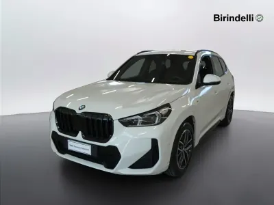 Usata BMW X1 M Sport 150 CV (110 kW) 2023 Alpin white pastello SUV