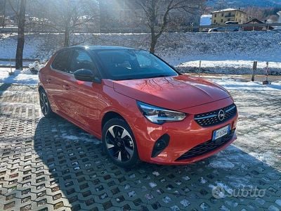 Usata Opel Corsa-e 100 kW (136 CV) 2021 Utilitaria