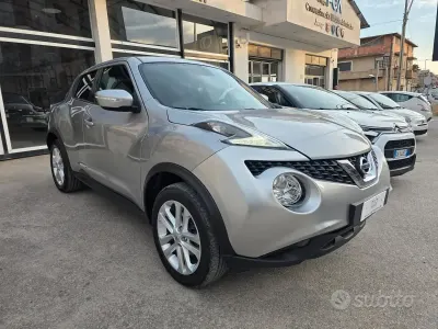 Usata Nissan Juke Tekna 110 CV (80 kW) 2017 Grigio SUV